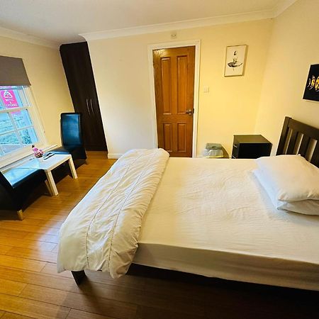 Sultania Motel And Catering Hedgerley ภายนอก รูปภาพ